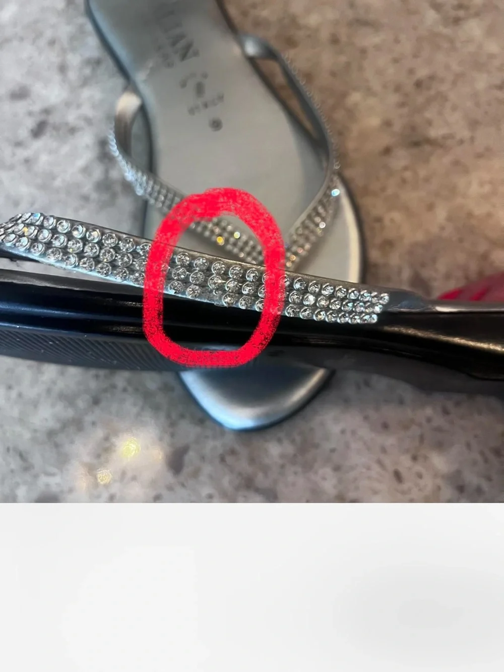 Size 9 Italian Shoemakers Metallic Silver rhinestone -Strap Flip Flop Sandals